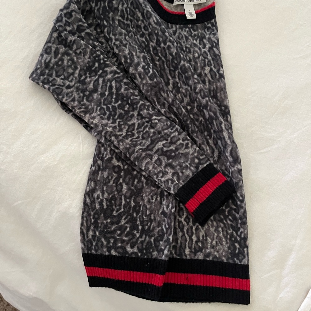 Autumn Cashmere Black, Grey and Red Patterned Sweater
